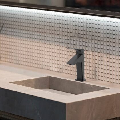 Urban Chic Monomando de lavabo salida en cascada-caudal limitado 5L