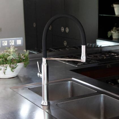Kitchen Magnet Monomando de cocina giratorio y extraible con sistema de imanes